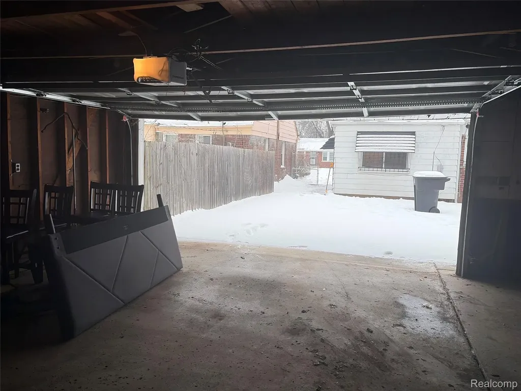 19711 Greydale Avenue Detroit City MI 48219