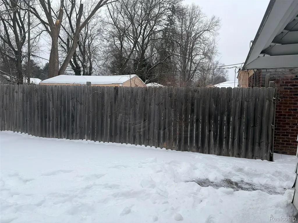 19711 Greydale Avenue Detroit City MI 48219