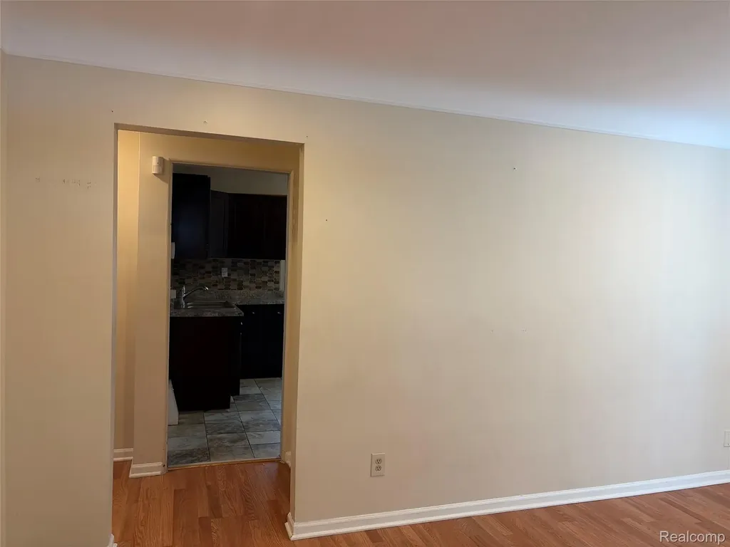19711 Greydale Avenue Detroit City MI 48219
