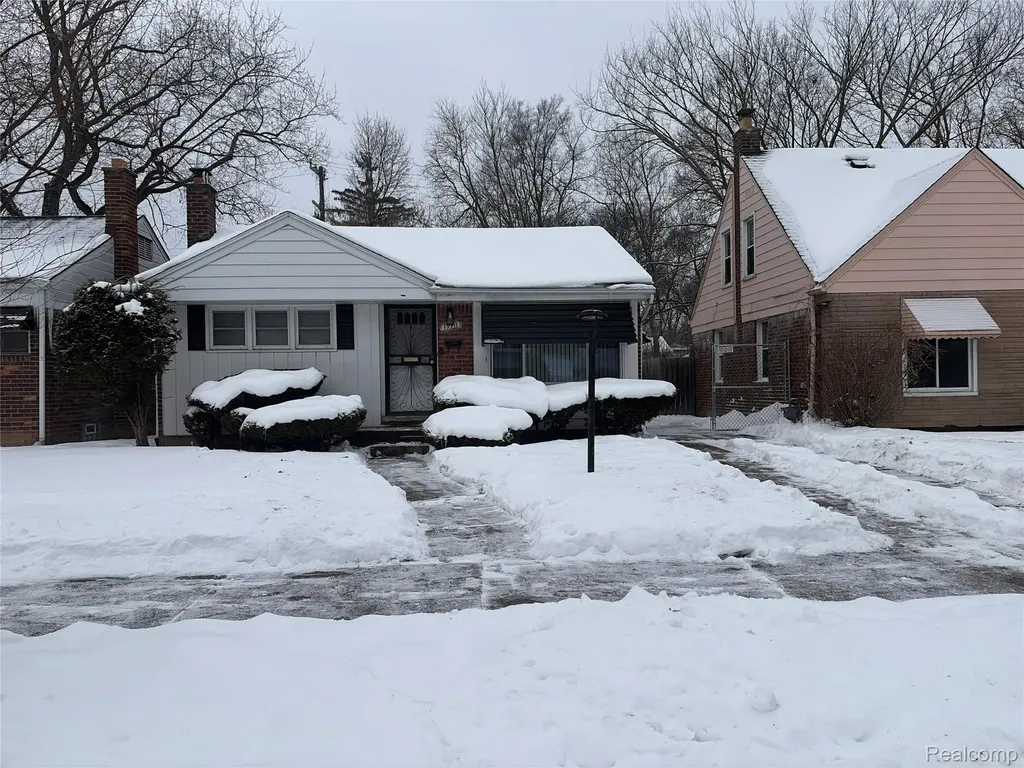 19711 Greydale Avenue Detroit City MI 48219