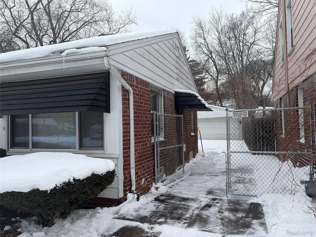19711 Greydale Avenue Detroit City MI 48219