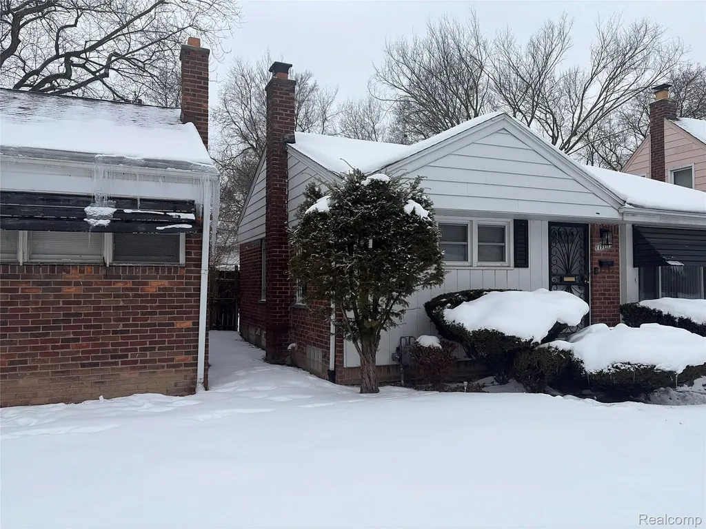 19711 Greydale Avenue Detroit City MI 48219