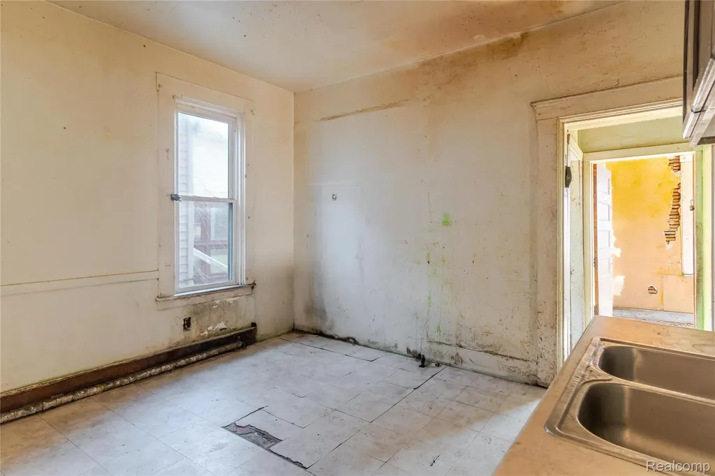 1488 17th Street Detroit City MI 48216