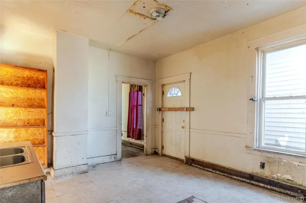 1488 17th Street Detroit City MI 48216