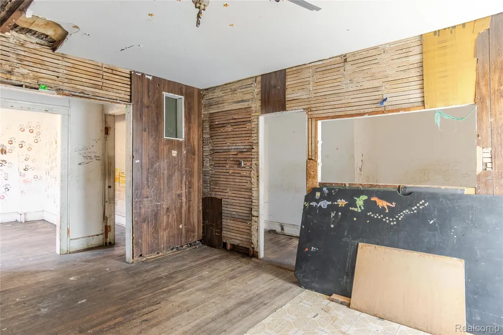 1488 17th Street Detroit City MI 48216