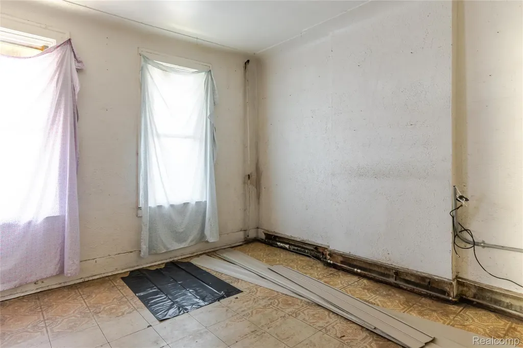 1488 17th Street Detroit City MI 48216
