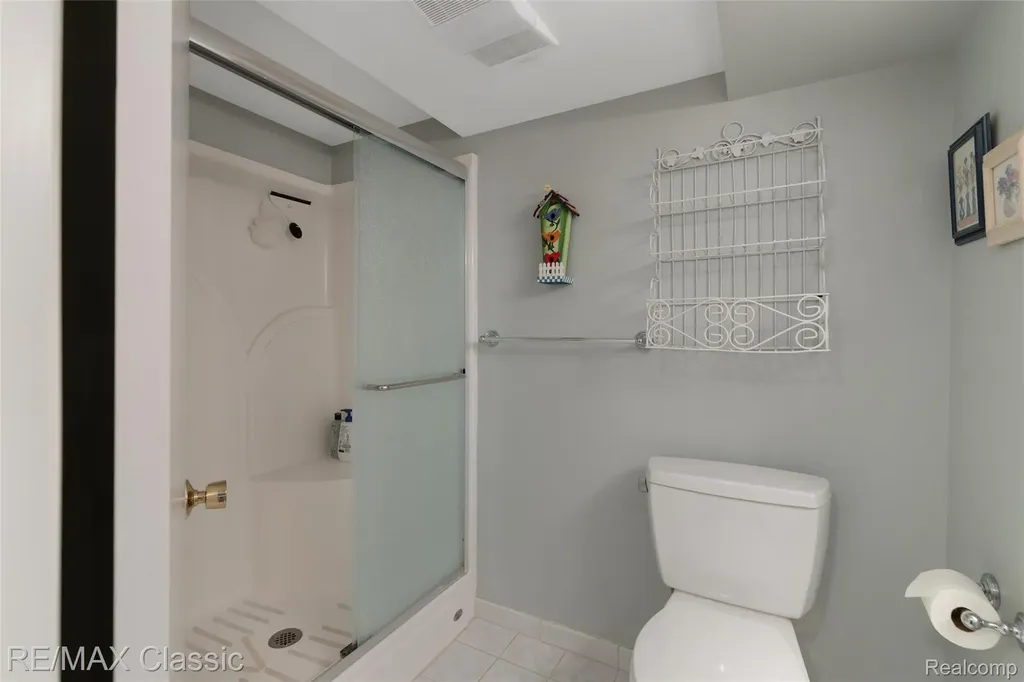 804 Bonita Drive White Lake Charter Township MI 48383