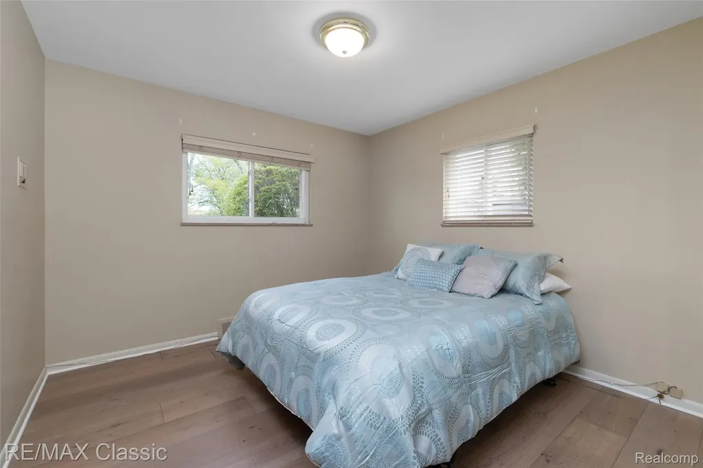 804 Bonita Drive White Lake Charter Township MI 48383