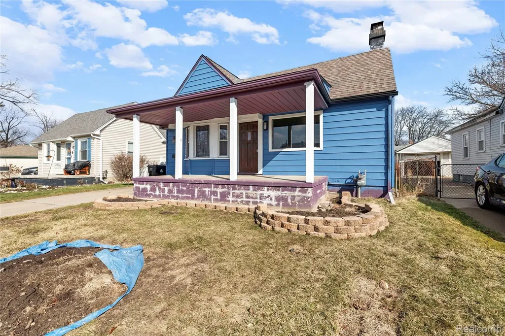 1047 22nd Street Wyandotte City MI 48192