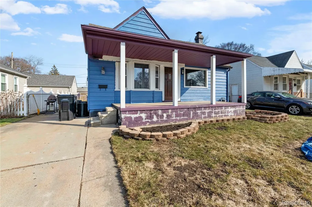 1047 22nd Street Wyandotte City MI 48192