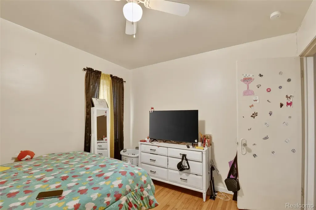 7296 Dacosta Detroit City MI 48239