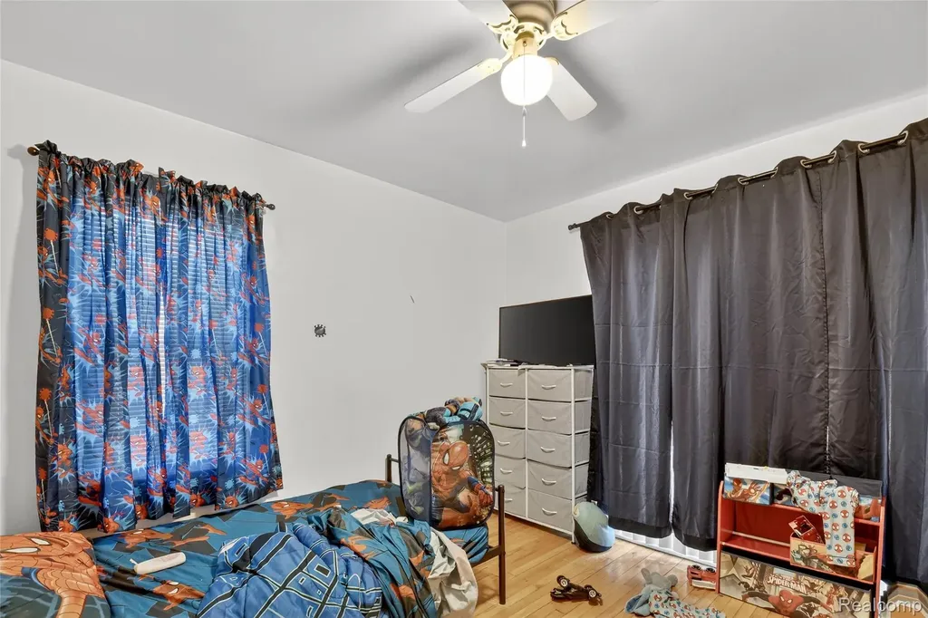 7296 Dacosta Detroit City MI 48239