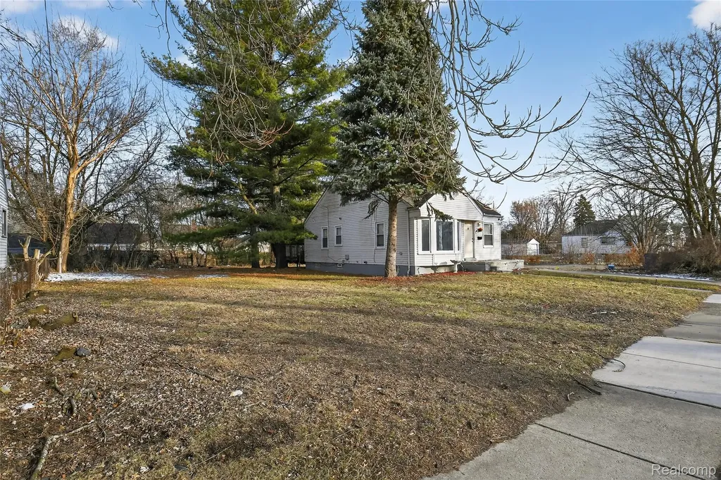 7296 Dacosta Detroit City MI 48239