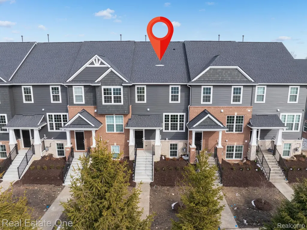 378 N Sydney Court Plymouth City MI 48170