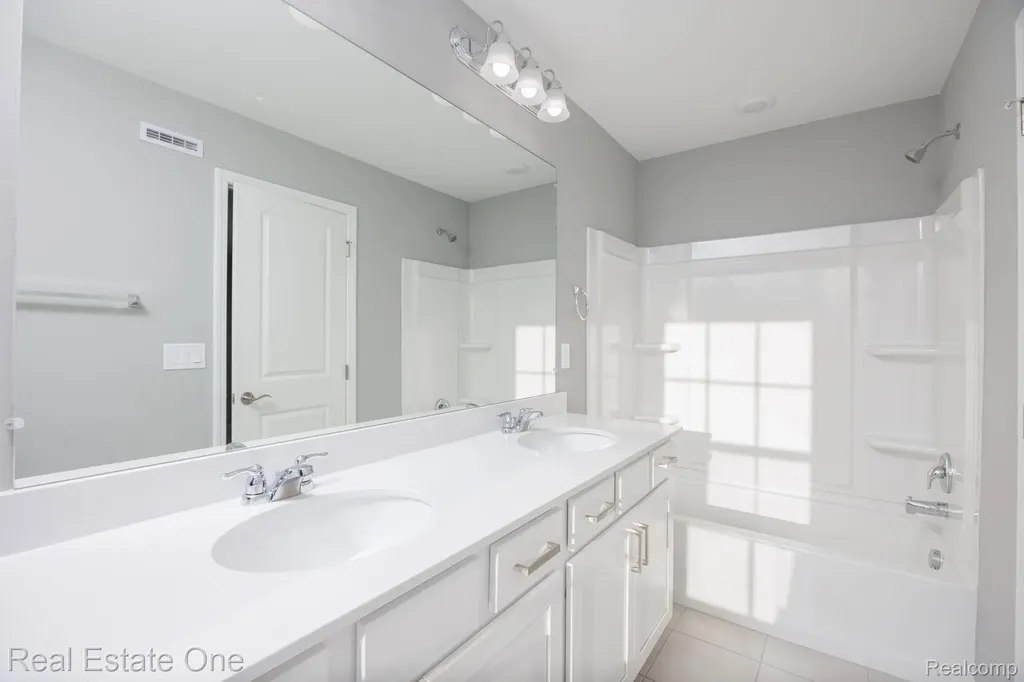 378 N Sydney Court Plymouth City MI 48170