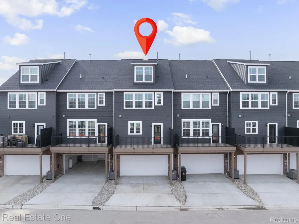378 N Sydney Court Plymouth City MI 48170