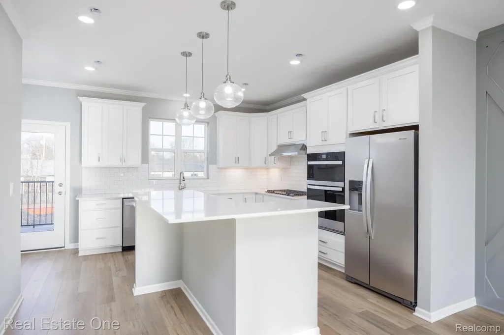 378 N Sydney Court Plymouth City MI 48170