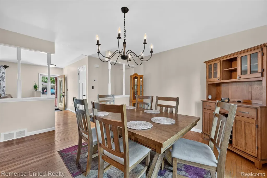 29114 Lori Street Livonia City MI 48154