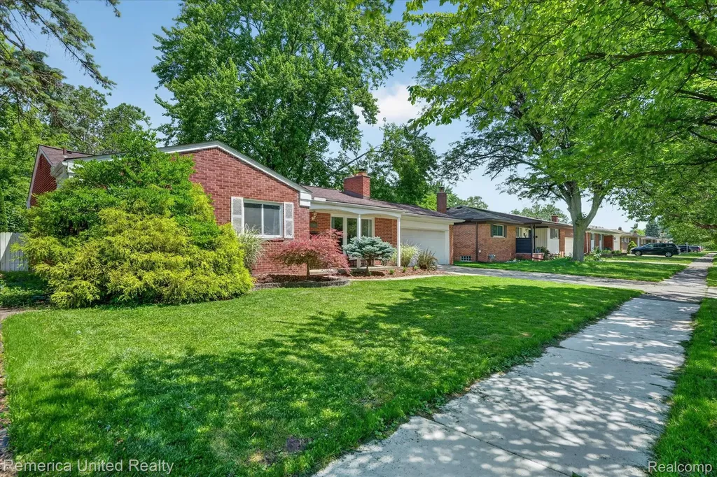 29114 Lori Street Livonia City MI 48154