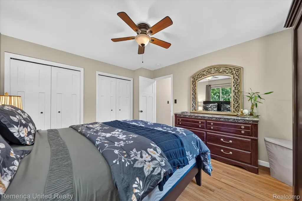 29114 Lori Street Livonia City MI 48154