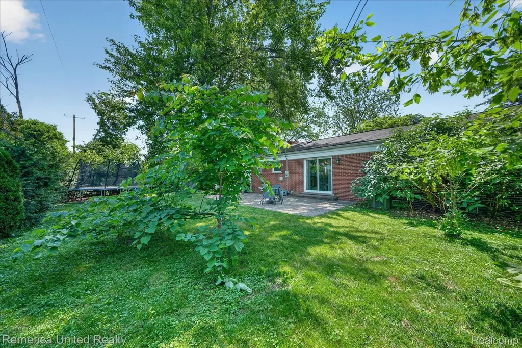 29114 Lori Street Livonia City MI 48154