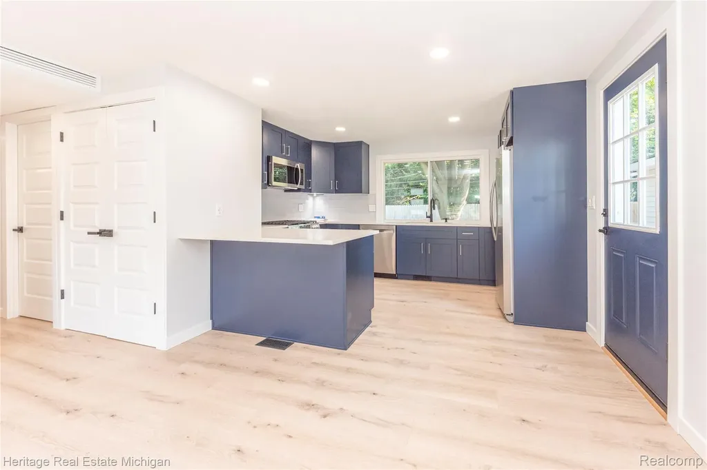 12 Trowbridge Court Ann Arbor City MI 48108