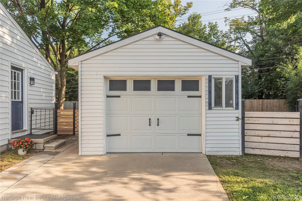 12 Trowbridge Court Ann Arbor City MI 48108