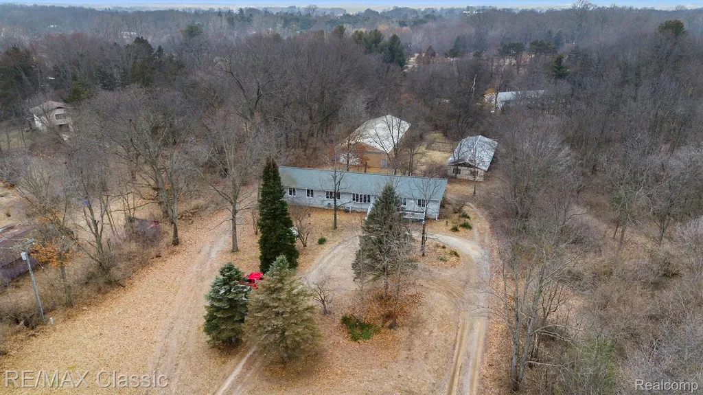 9800 Moon Road York Charter Township MI 48176