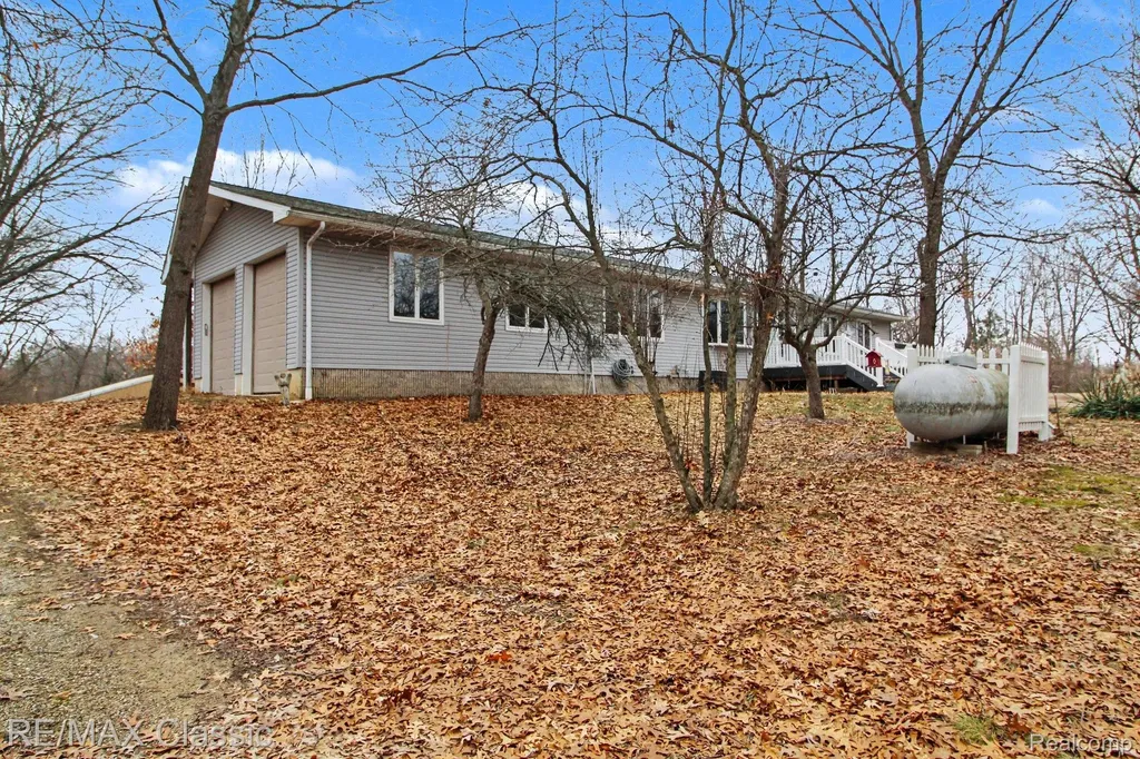 9800 Moon Road York Charter Township MI 48176