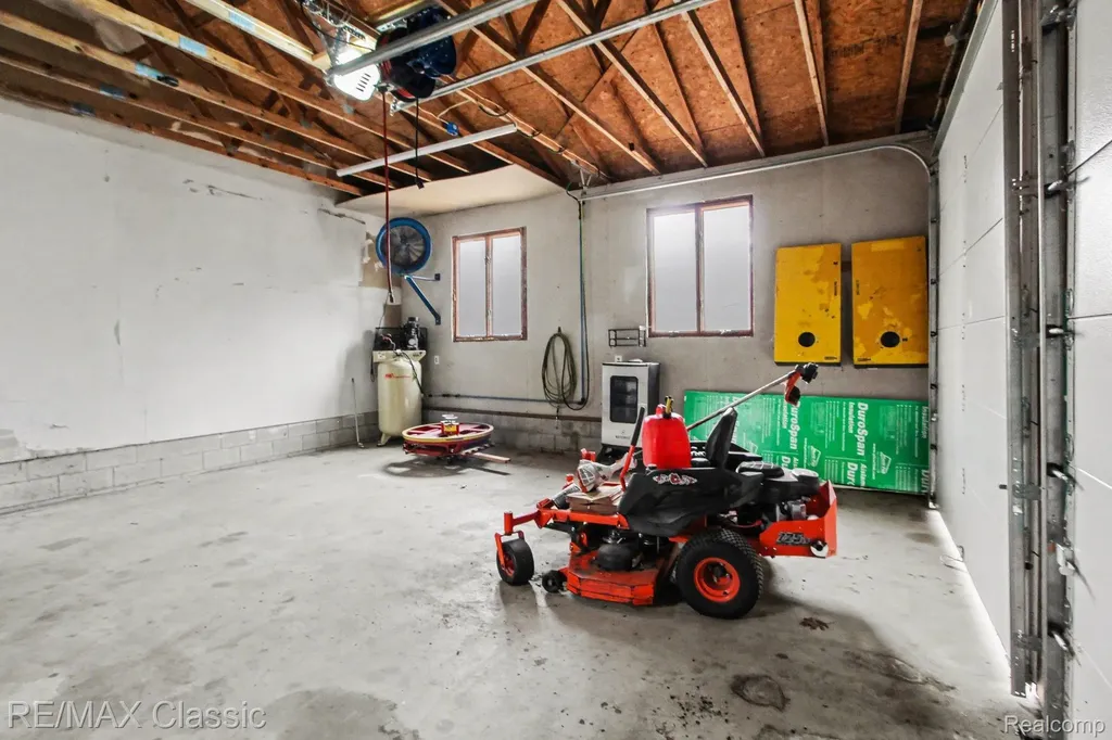 9800 Moon Road York Charter Township MI 48176