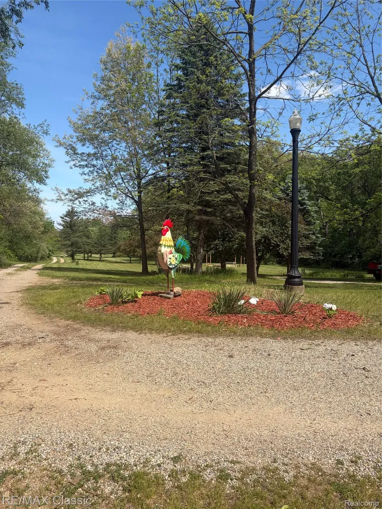 9800 Moon Road York Charter Township MI 48176