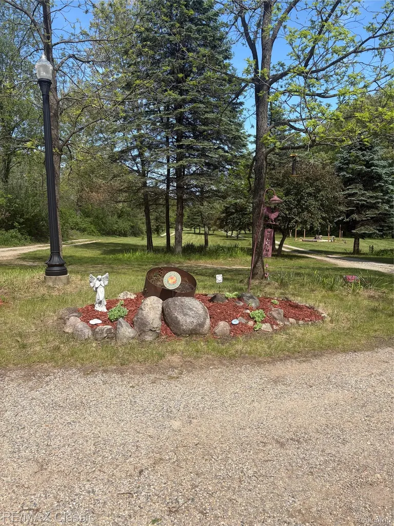 9800 Moon Road York Charter Township MI 48176