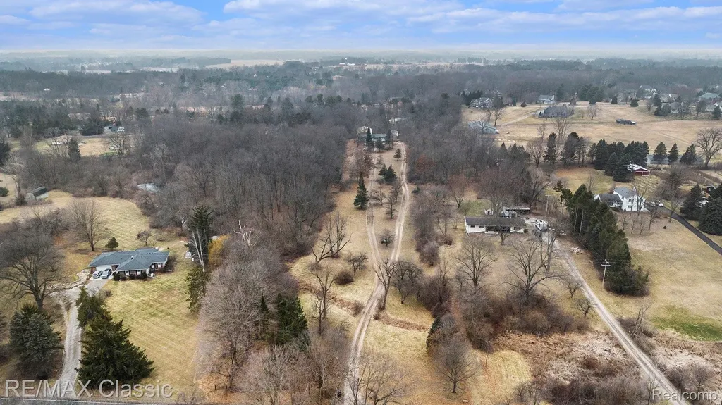 9800 Moon Road York Charter Township MI 48176