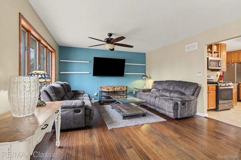 9800 Moon Road York Charter Township MI 48176