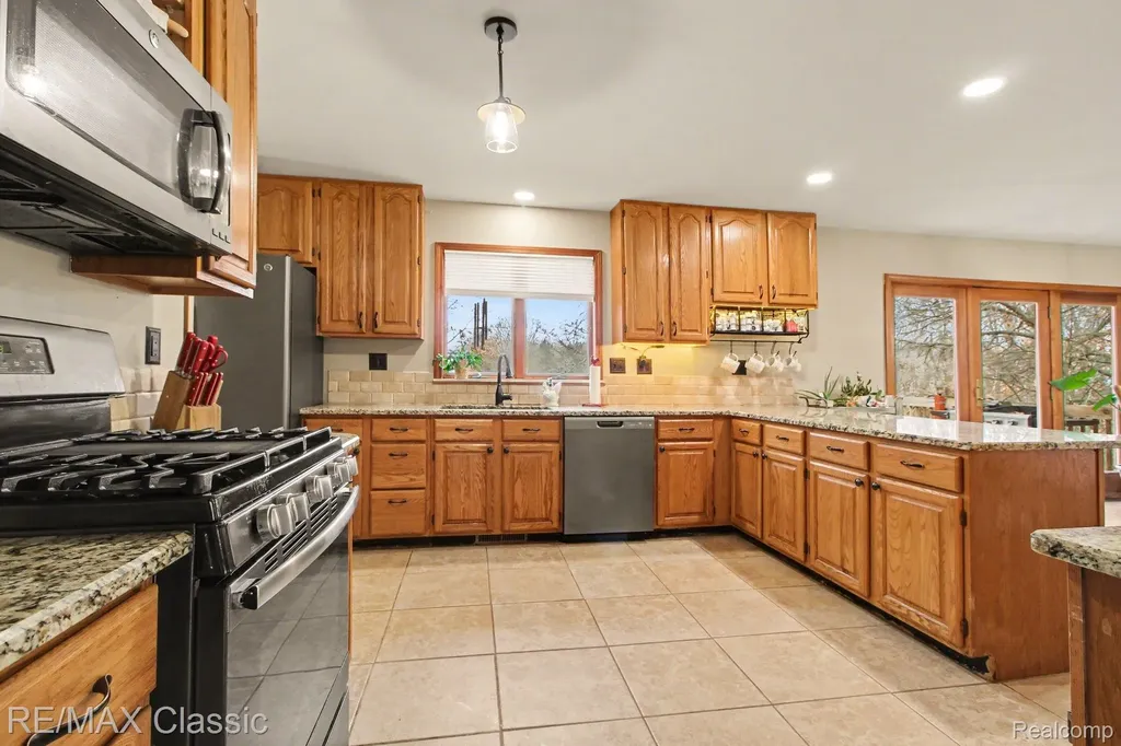 9800 Moon Road York Charter Township MI 48176