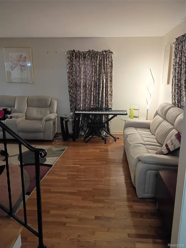 1682 Woodside Drive East Lansing City MI 48823