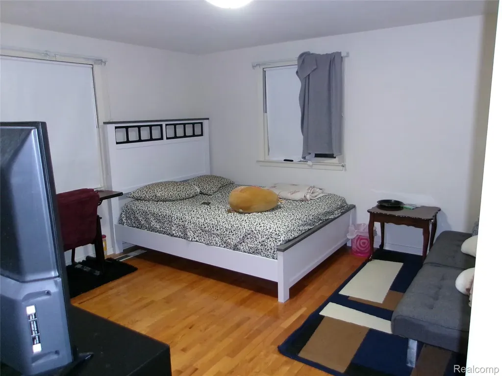 1682 Woodside Drive East Lansing City MI 48823
