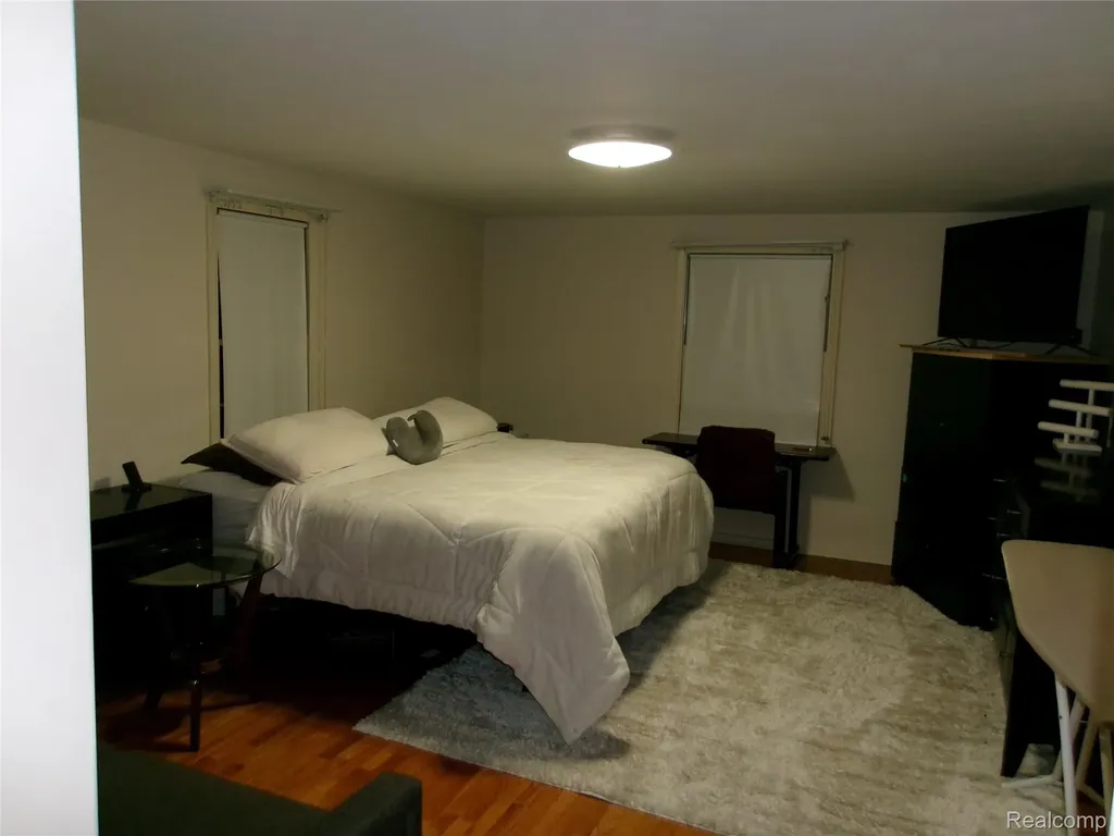 1682 Woodside Drive East Lansing City MI 48823