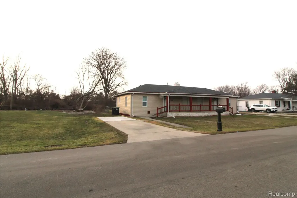 14622 Huron Street Taylor City MI 48180