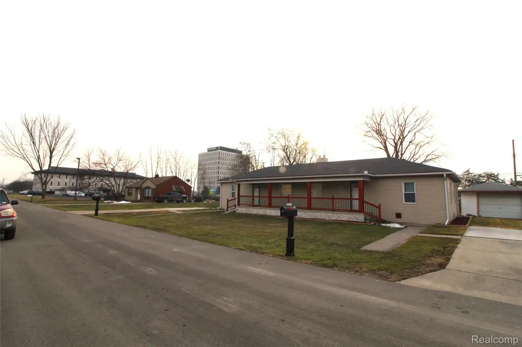 14622 Huron Street Taylor City MI 48180
