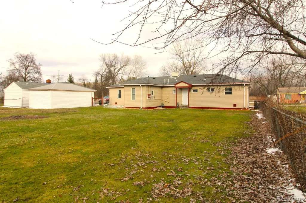 14622 Huron Street Taylor City MI 48180
