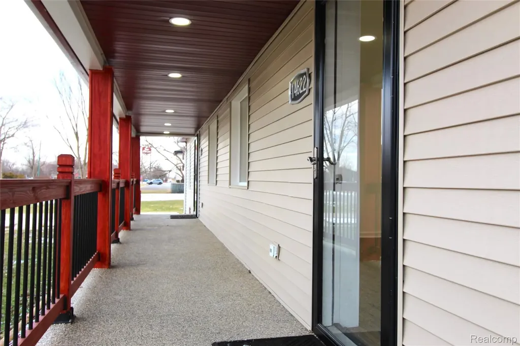 14622 Huron Street Taylor City MI 48180
