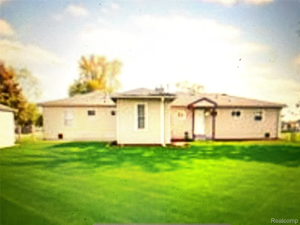 14622 Huron Street Taylor City MI 48180