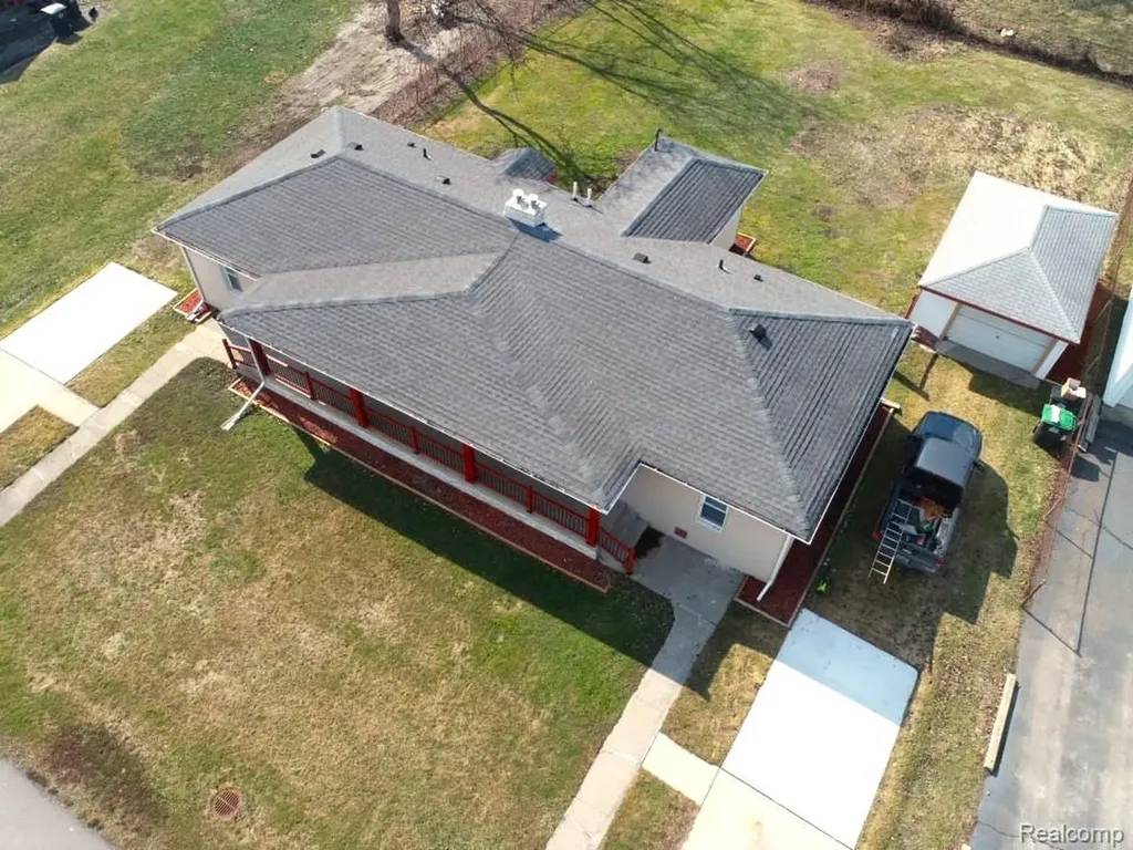 14622 Huron Street Taylor City MI 48180