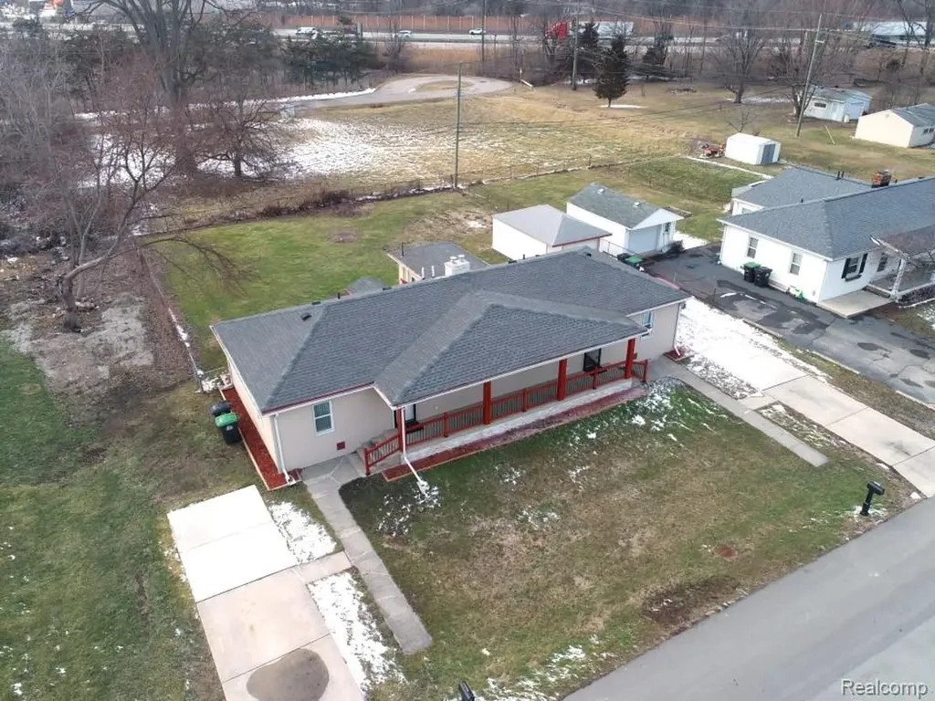 14622 Huron Street Taylor City MI 48180