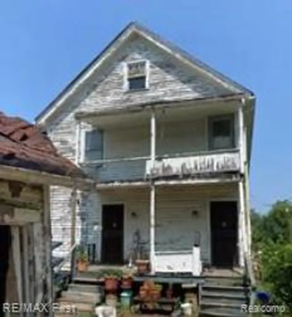 3901-3903 Bewick Street Detroit City MI 48214