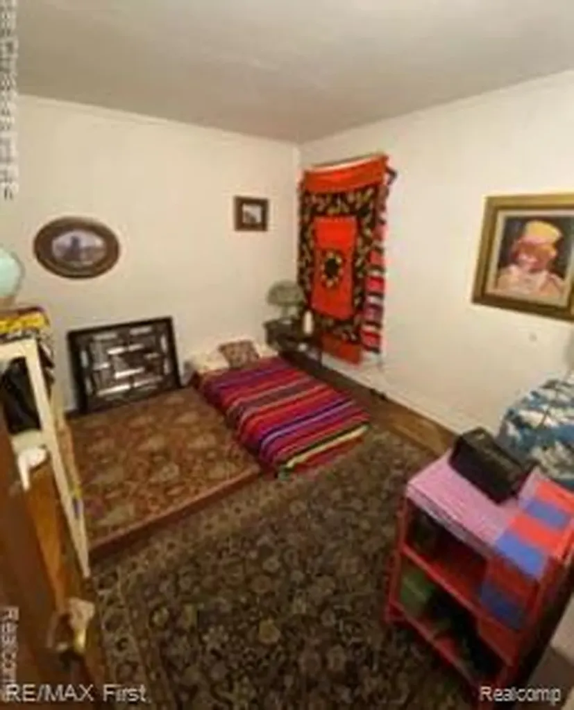 3901-3903 Bewick Street Detroit City MI 48214
