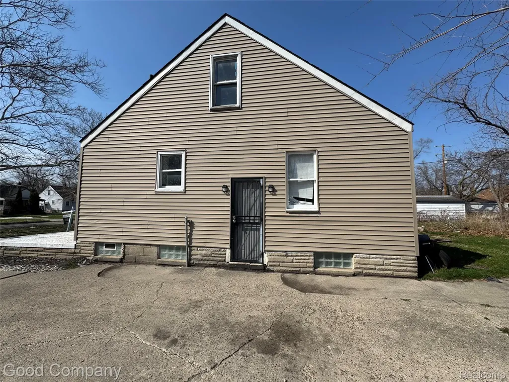 20026 Strasburg Street Detroit City MI 48205