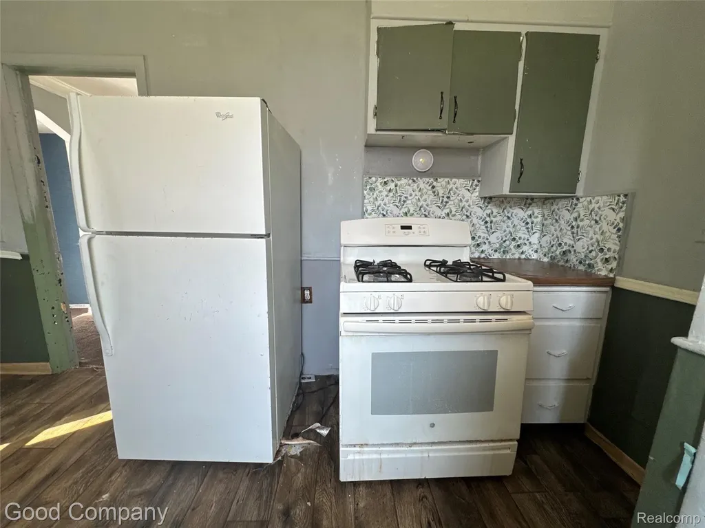 20026 Strasburg Street Detroit City MI 48205