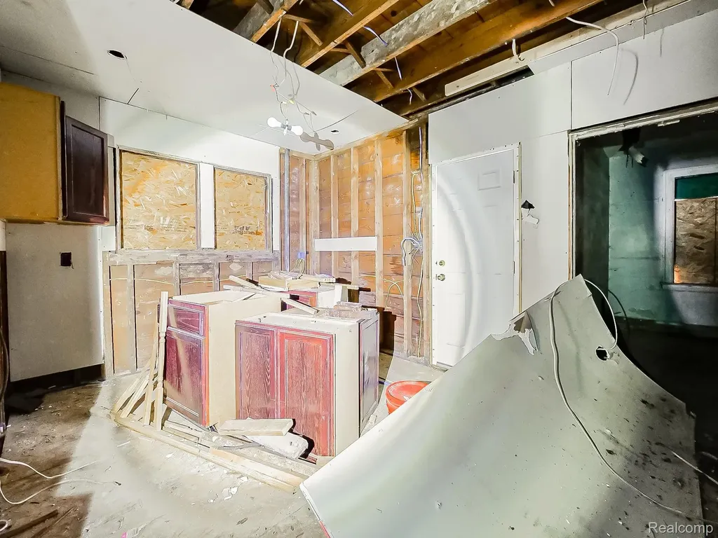 4885 Bedford Street Detroit City MI 48224